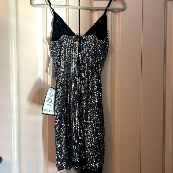 Crystal Doll brand party dress - Picture 7 of 8